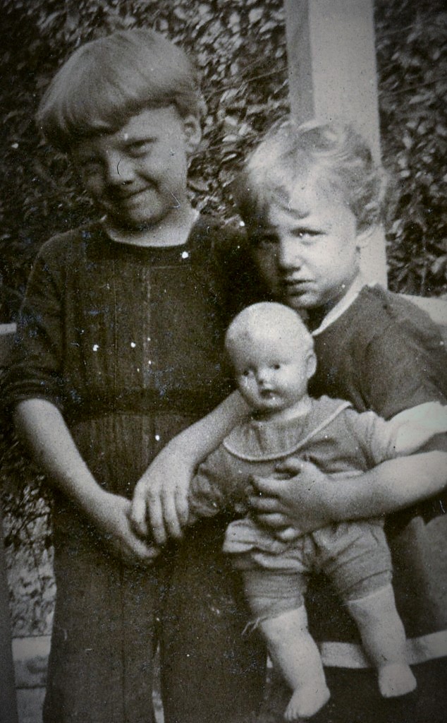 Antique photo 1940s siblings with doll